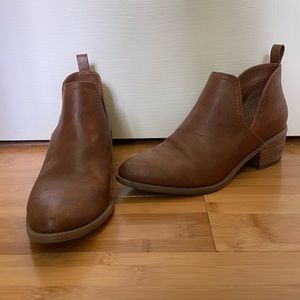 American Eagle Brown Leather Booties US 7